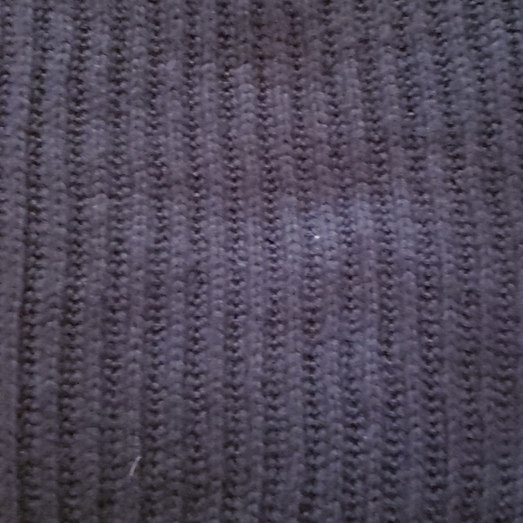 Scarf - Picture 3 of 9